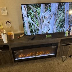 42 Inch Electric FIRE PLACE WITH BUILT IN HEATER 