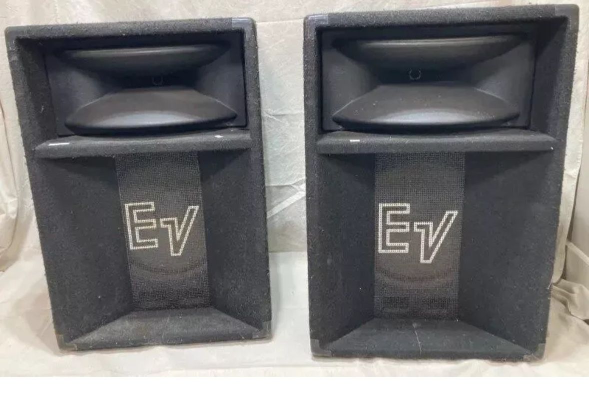 EV 2-Way Speakers Electro Voice SH-1502ER Horn Loaded Stage Speakers 200W 8Ω Wheels