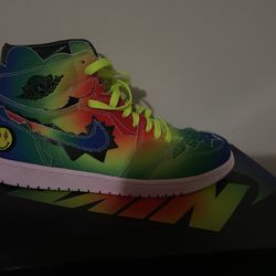 10.5.   200$ With Box