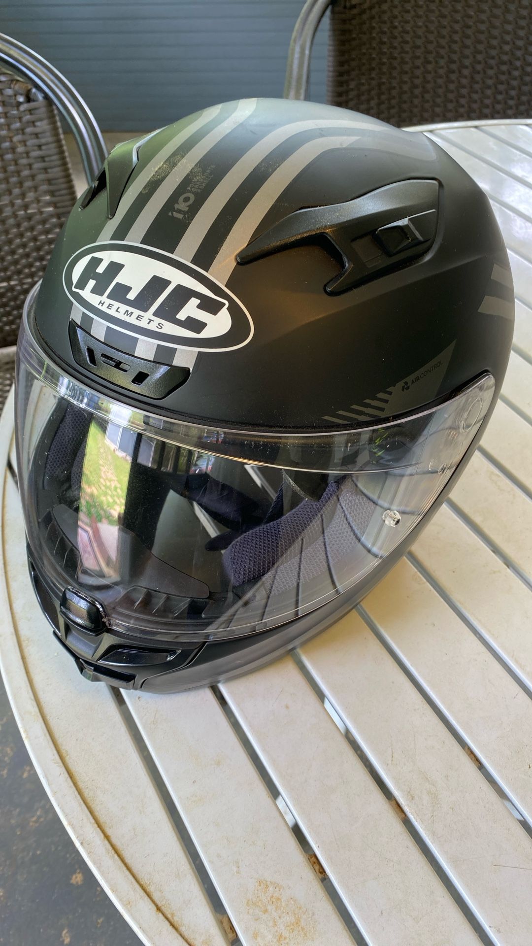 HJC 200$