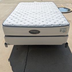 FULL SIZE MATTRESS & BOX SPRING