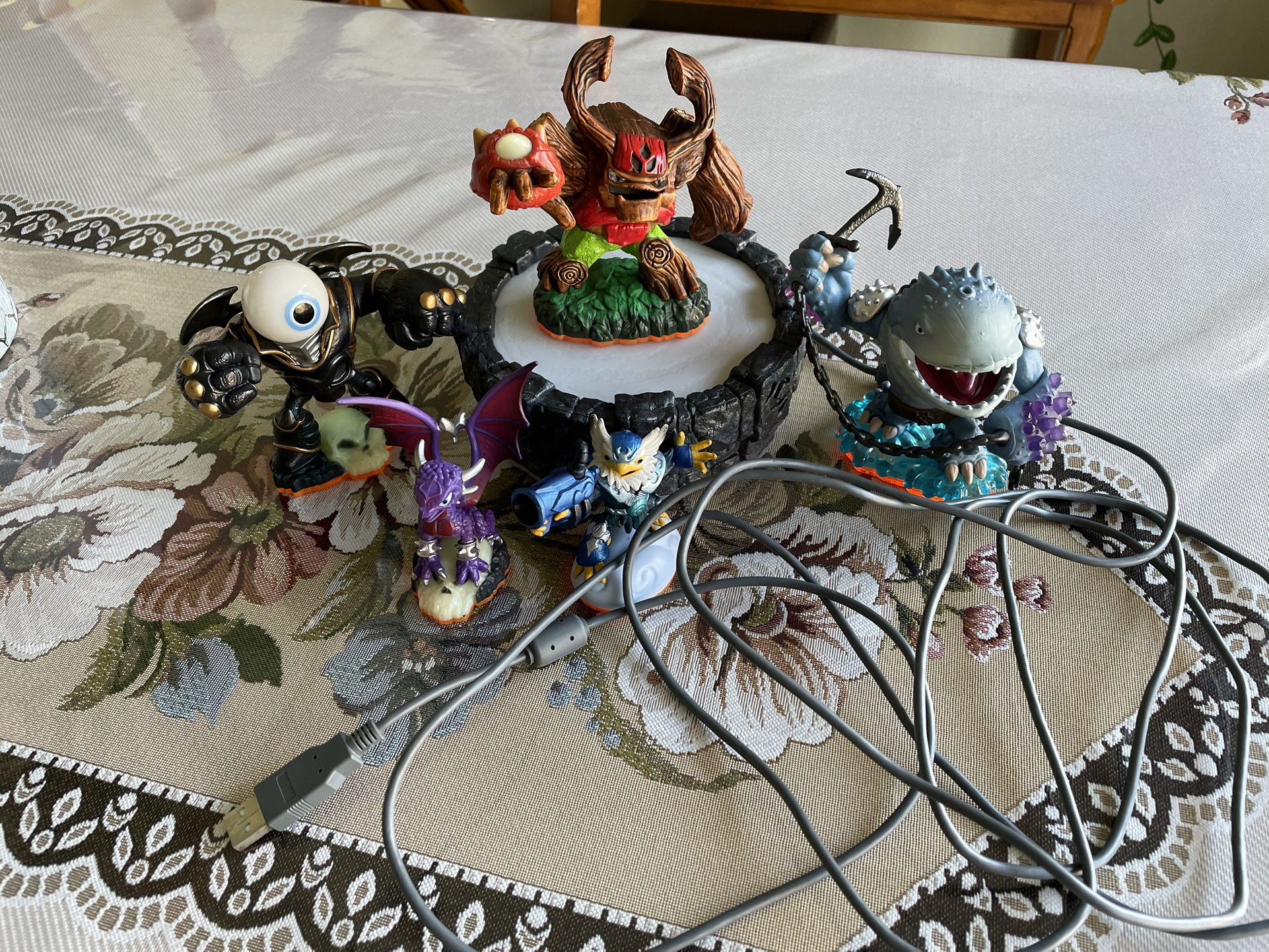 Skylanders Giants With Base
