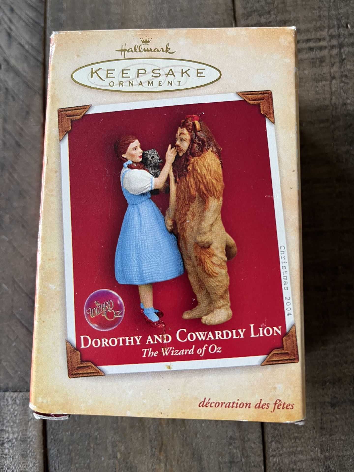 Hallmark Keepsake 2004 Dorothy & Cowardly Lion Ornament
