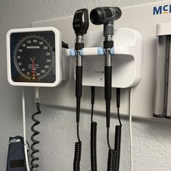 Wall-Mounted Diagnostic Set – McKesson / Welch Allyn