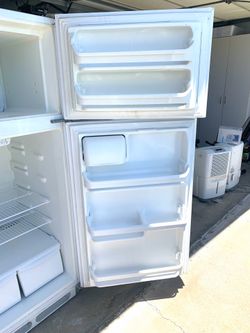 Approximately 18-20 cu ft Refrigerator