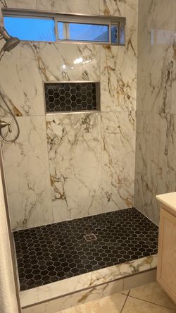 Pisos   Baños.    Y.   Más