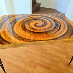 Amazing Vertigo Swirl Dining Table 