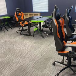 Like new gaming chair and gaming desk for sale – $50 each.