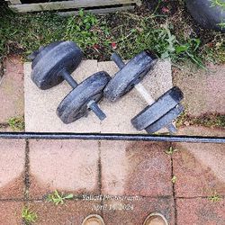 Weightlifting Bar And Curl Bars With 140lbs. Weights