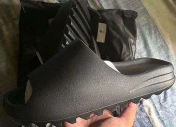 Yzy ys-01 slides black sizes 9,13,14