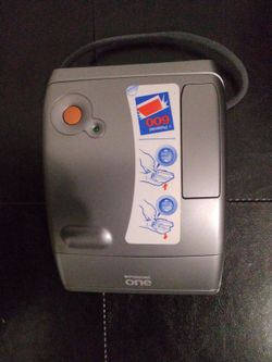 POLAROID ONE INSTANT CAMERA
