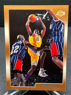 1998-99 Topps Kobe Bryant #68 Lakers Gold Border