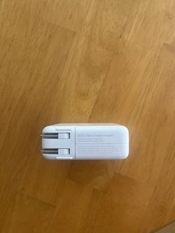 Apple 61W USB-C Power Adapter