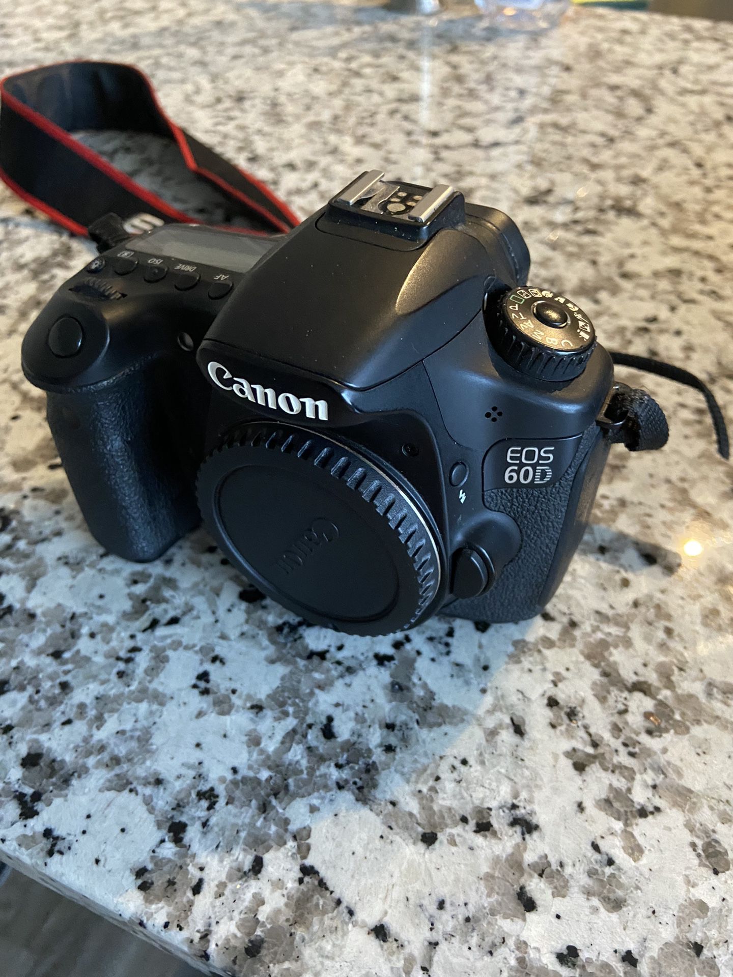 Canon 60D W/ 2 Lenses $350 for Sale in Phoenix, AZ - OfferUp