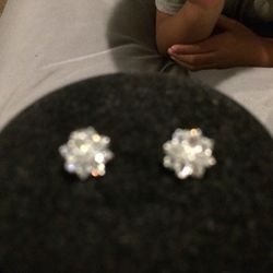 Earrings and pendant necklace