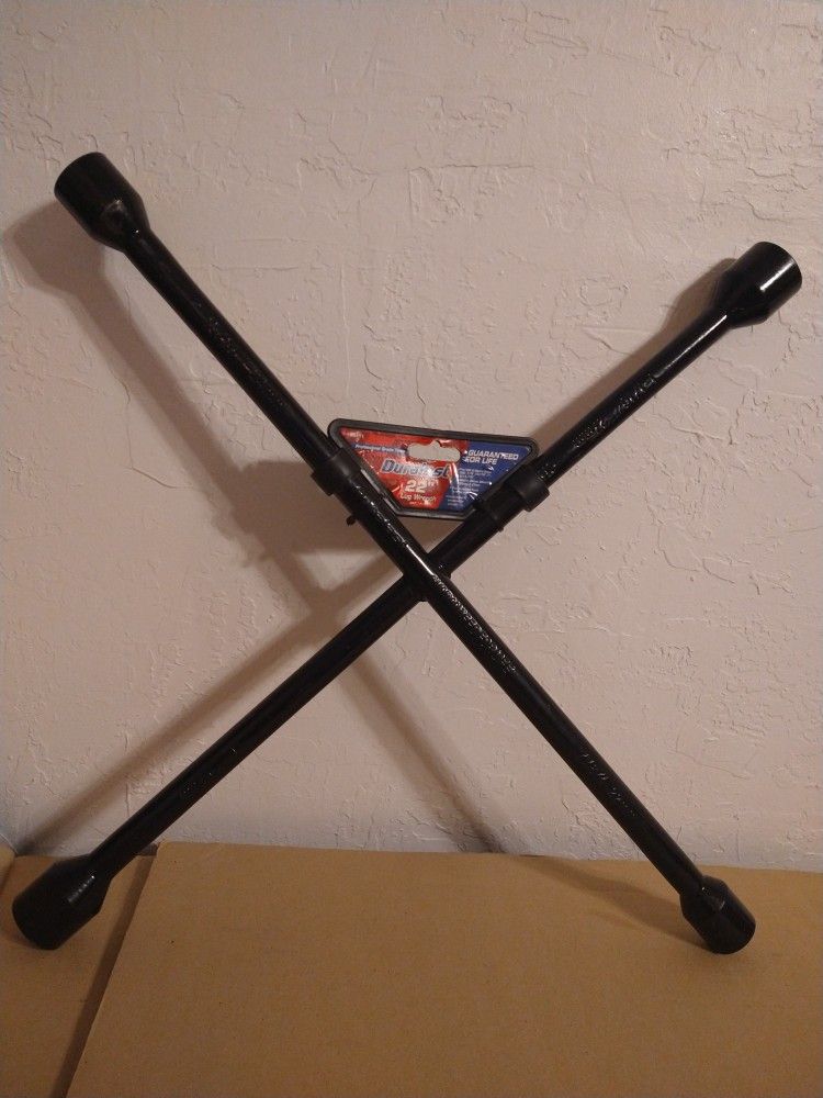 Duralast 22" Lug Wrench / Llave De Tuercas