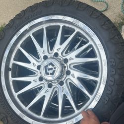 Chevy Silverado 2500 HD Wheels
