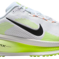 Nike Men's Vomero 18 Running Shoes