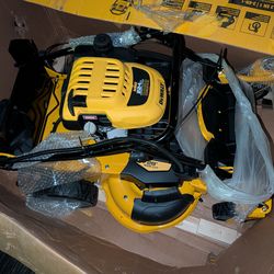 Dewalt  cortadora de césped 28 inch  gasolina