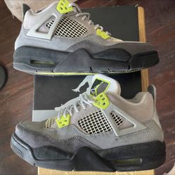 Jordan 4 Neon 95 Size 6.5 