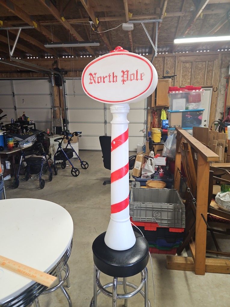 Vtg 1991 Union North Pole Blow Mold