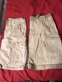 Men’s size 31 Levis and Old Navy cargo shorts