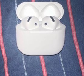 Apple AirPods 4