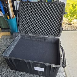 Pelican 1660 Protector Case