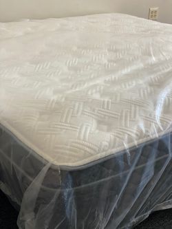 QUEEN MATTRESS FROM $100 / TRY 20 MODELS