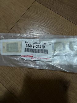 Lexus 75(contact info removed)0 Luggage Compartment Door Plate, 2013-2018 Lexus (contact info removed)