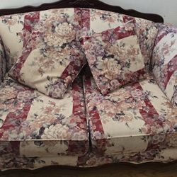 Sofa & Loveseat 