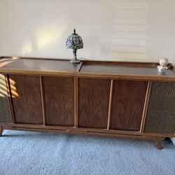 Magnovox Ultra-Sonic Record Console 