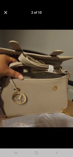 New Yani J "adore satchel crossbody (10.5x 3.5x7.0)

