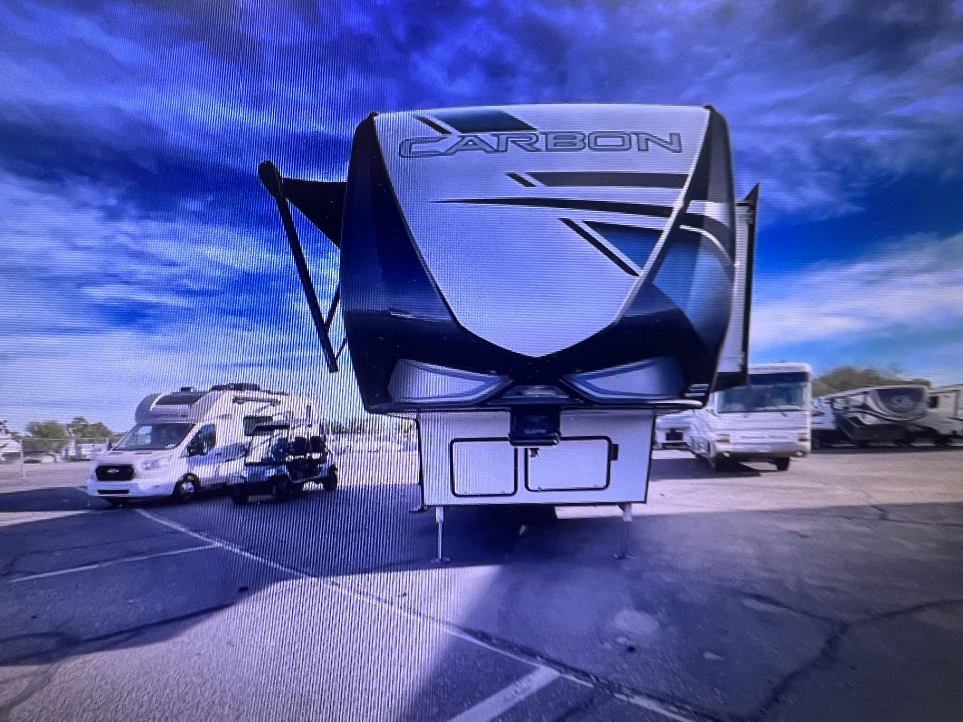 2021 CARBON 358 TOY HAULER