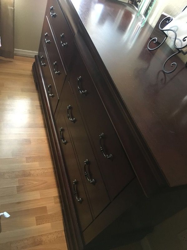 Bedroom furniture queen size bed two night standing one dresser