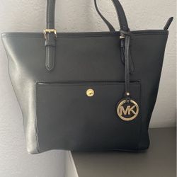 Michael kors Tote 👜 Used In Good Condition