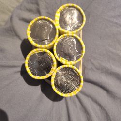 Rollos De Monedad De Medio Dollar Nuevas Sin Circular$13 Dolarrs Cada Uno