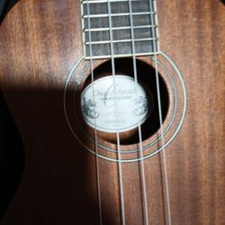 Ukulele 300 OBO