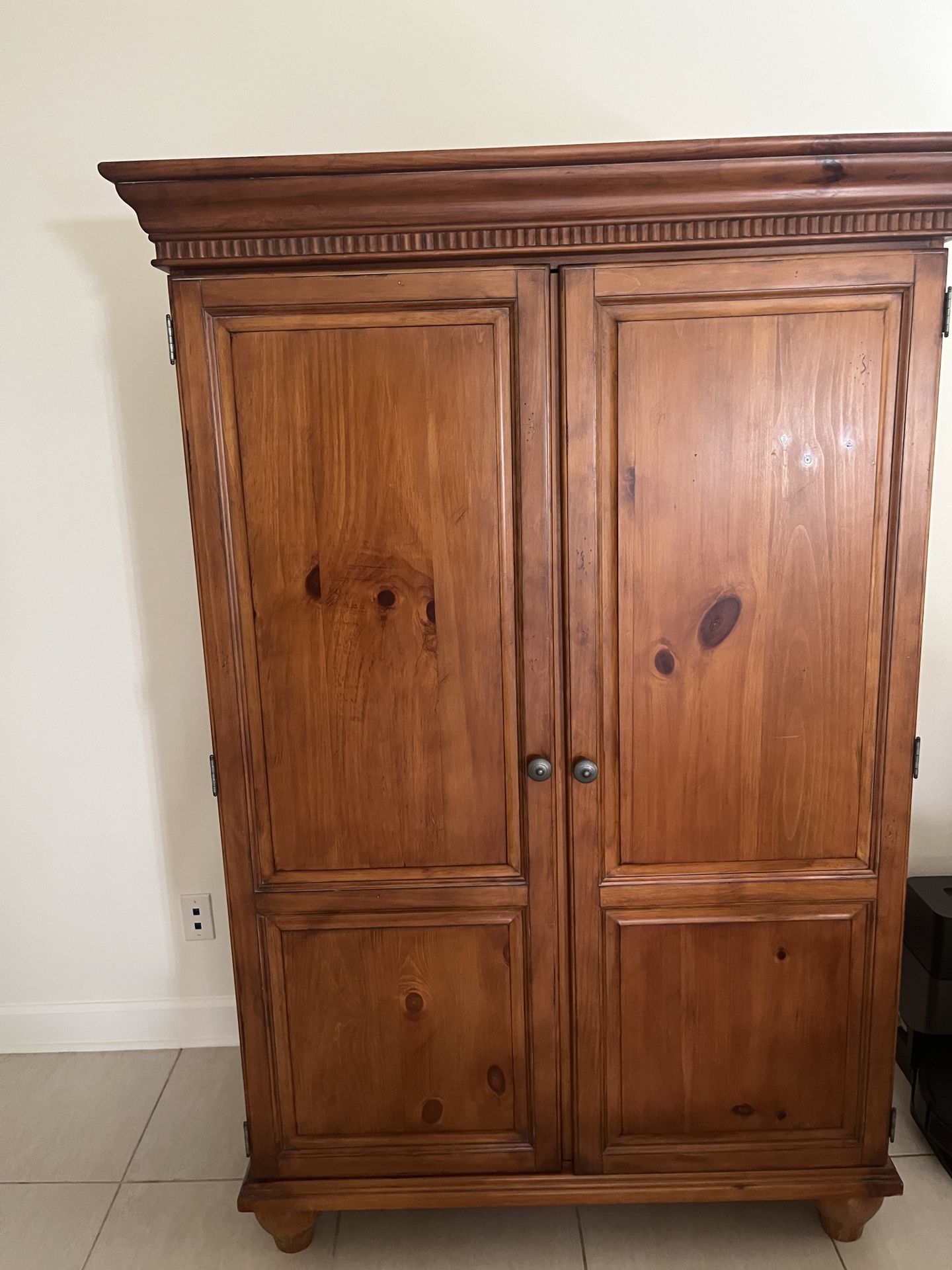 Sunrise Brand Computer Armoire 