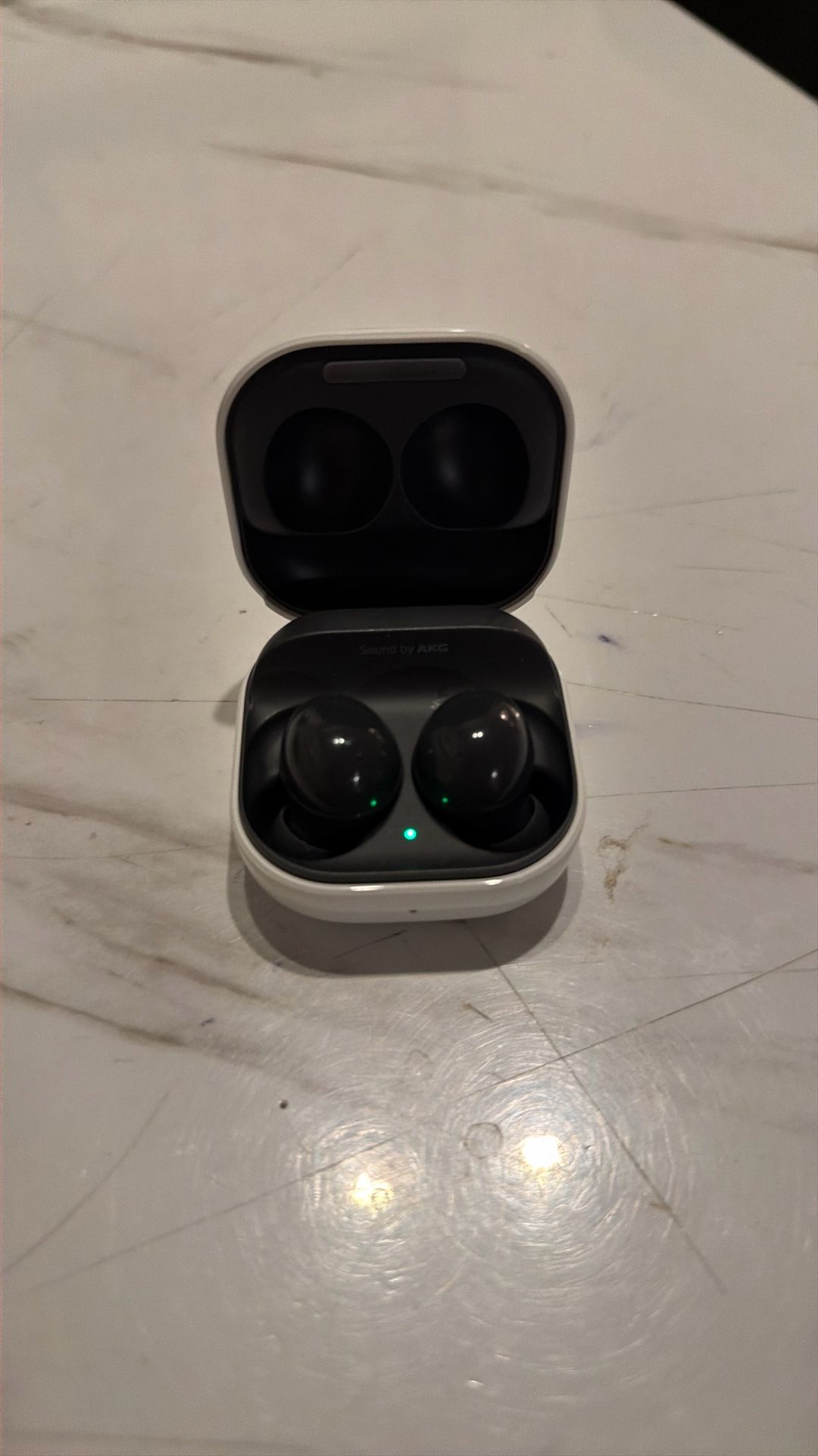 Samsung Ear Buds 2