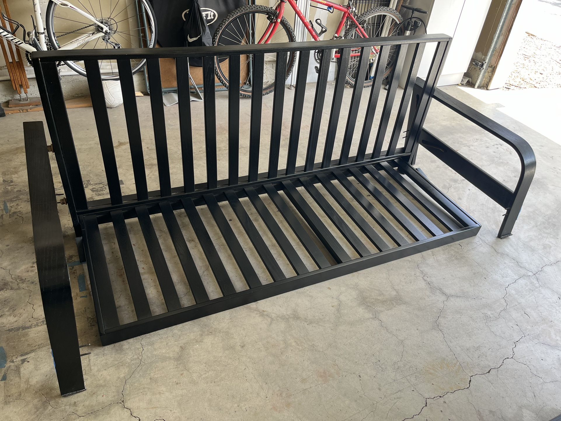 Couch/futon frame