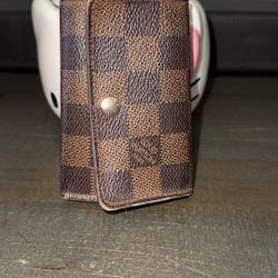 Louis Vuitton 6 Key Rings 