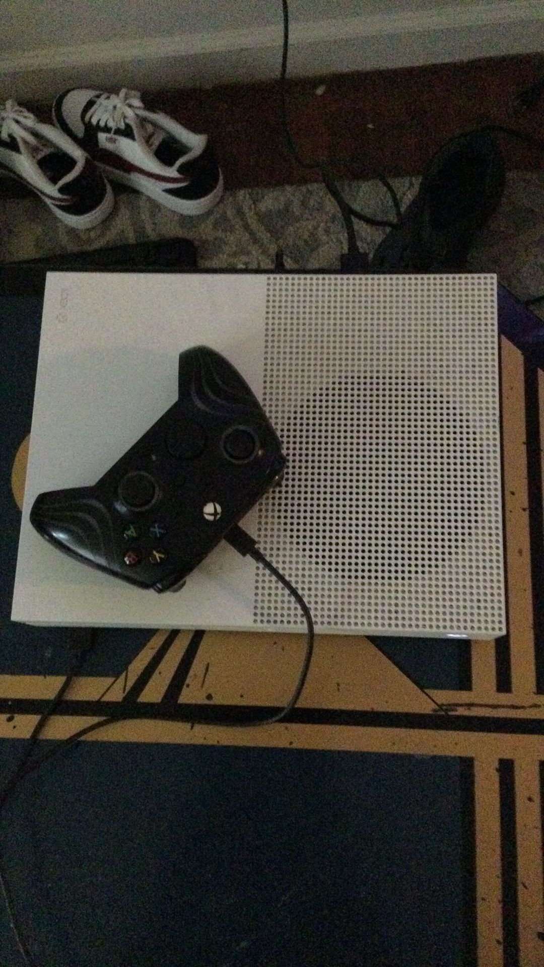 Selling Xbox Controller With Controller