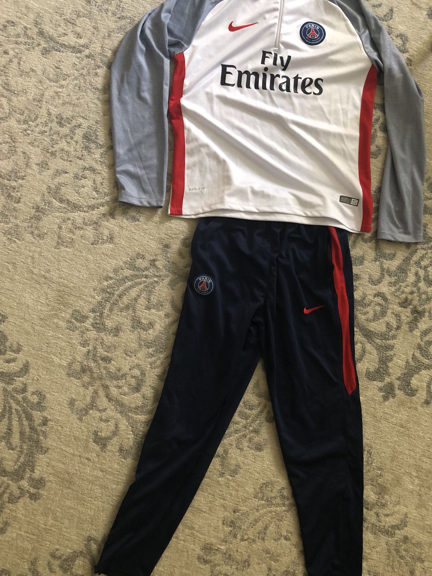 Psg training pants + sweater