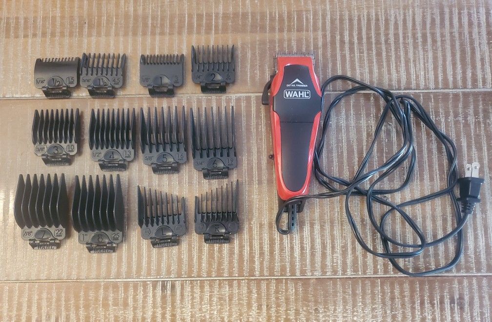 Wahl Detail Precision Clippers/ 12 Attachments