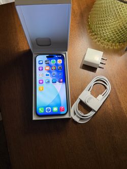 iPhone 15 Pro Max 256 GB UNLOCKED