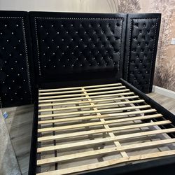 LUXARY RICH BLACK VELVET