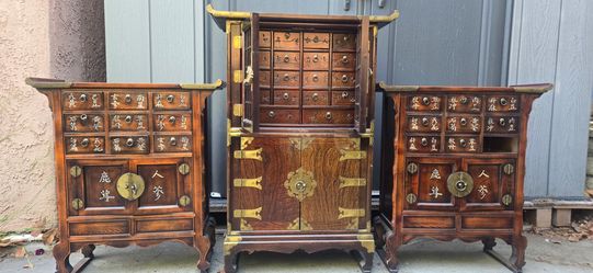 Korean Tansu  Chest over Chest

( Complete set ) 4 Items