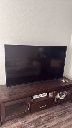 60” LG webOS smart TV
