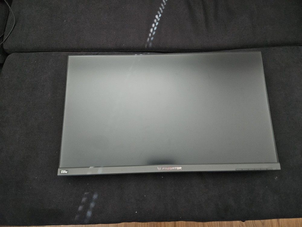 Acer Predator XB271HK (4K) and MSI - Optix 27" LED Curved (1080p) Combo